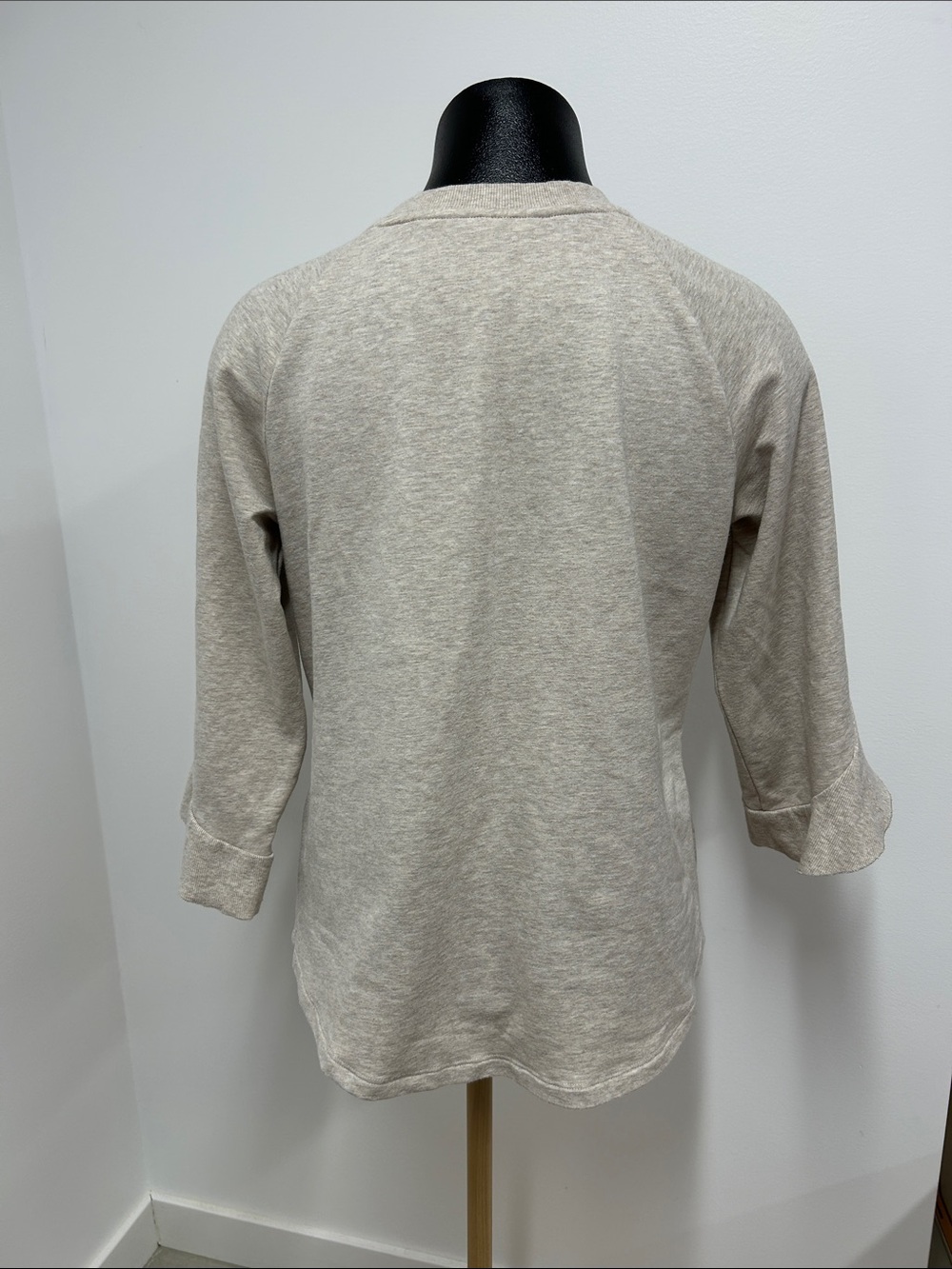 Lisa Rinna Collection Neutral Beige Raglan Pullover - Picture 2 of 8